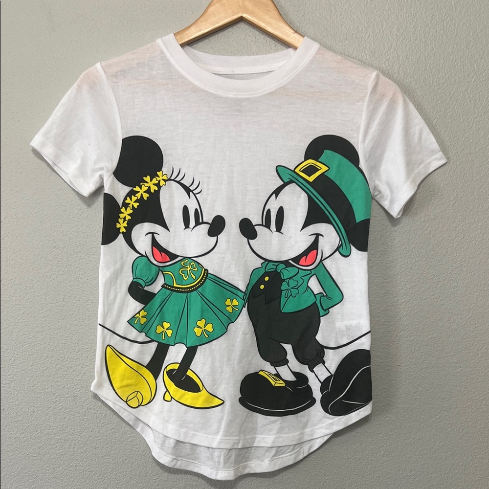 Disney Women’s XS Mickey & Minnie Graphic Shamrock‎ Tee Officially Licensed